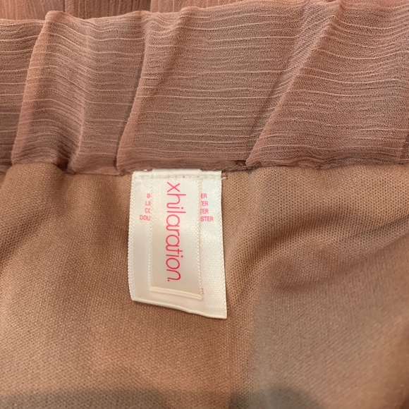 High Low Pleated Beige Maxi Skirt - Picture 3 of 4